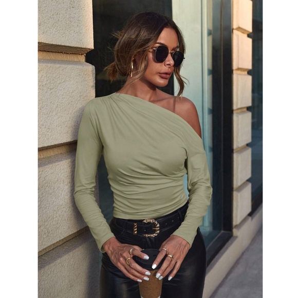 Green Ruched Asymmetric One Shoulder Long Sleeve Shirt Slim Fit Stretchy - Picture 2 of 8
